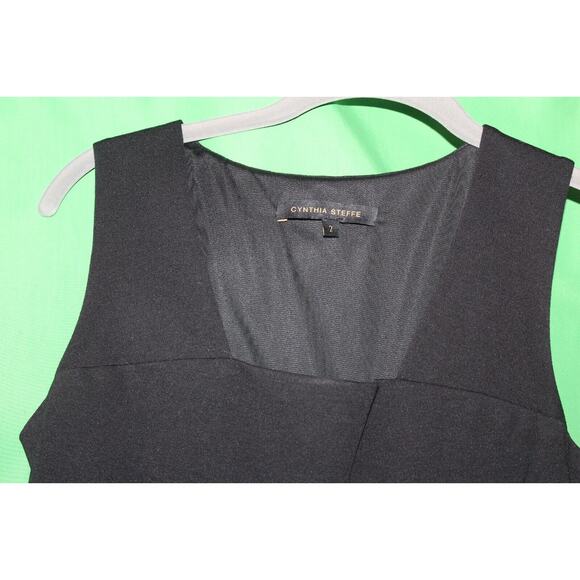 Cynthia Steffe Black Sleeveless Side Zip Dress Size Women's 2 - Picture 2 of 5